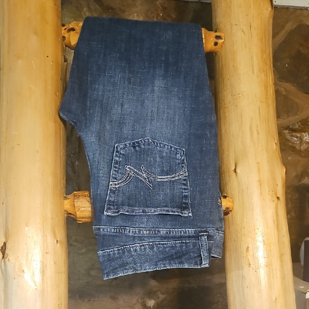 Wrangler Blue Classic Denim Jeans
